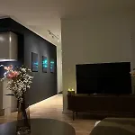 Signature - Centre Apartment *